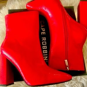 VICTORY HALF BOOT, NEVER WORN